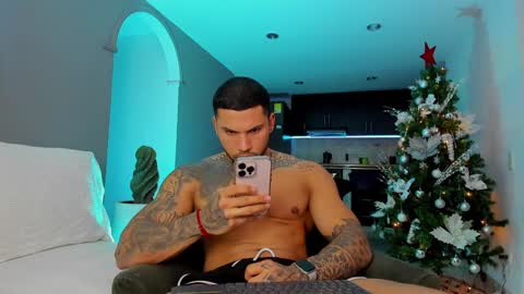 joe_esthetic online show from December 3, 11:13 pm