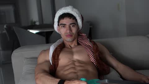 joe_steel1 online show from December 22, 10:49 am