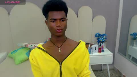 Snapshot of joel_blackcock chatting on February 9, 9:39 pm Joel online show from February 9, 9:39 pm