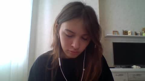 Jennifer online show from September 23, 11:24 am