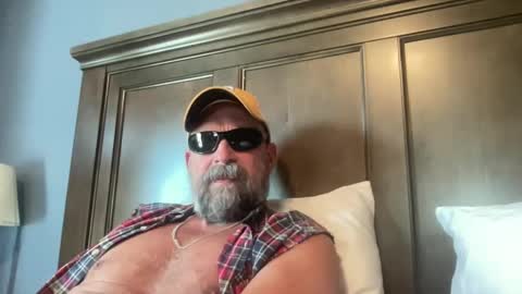 joestros online show from September 25, 8:45 pm