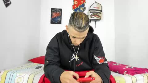 Snapshot of johan_and_antonella chatting on December 2, 1:14 am johan_and_antonella online show from December 2, 1:14 am