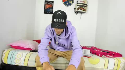 Snapshot of johan_and_antonella chatting on December 3, 3:30 am johan_and_antonella online show from December 3, 3:30 am