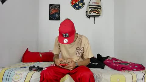 Snapshot of johan_and_antonella chatting on December 7, 3:58 am johan_and_antonella online show from December 7, 3:58 am