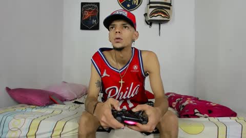 Snapshot of johan_and_antonella chatting on December 11, 10:38 pm johan_and_antonella online show from December 11, 10:38 pm