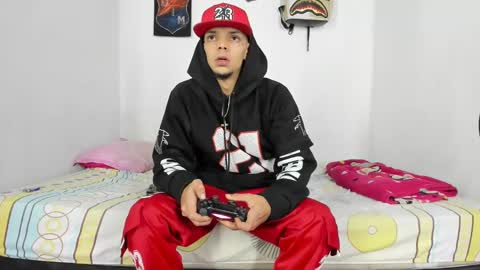 Snapshot of johan_and_antonella chatting on December 14, 7:40 am johan_and_antonella online show from December 14, 7:40 am