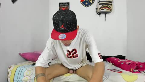 Snapshot of johan_and_antonella chatting on December 15, 6:37 pm johan_and_antonella online show from December 15, 6:37 pm