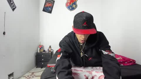 Snapshot of johan_and_antonella chatting on January 16, 5:11 am johan_and_antonella online show from January 16, 5:11 am