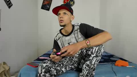 Snapshot of johan_and_antonella chatting on January 31, 2:04 am johan_and_antonella online show from January 31, 2:04 am