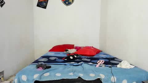 Snapshot of johan_and_antonella chatting on February 1, 12:51 am johan_and_antonella online show from February 1, 12:51 am