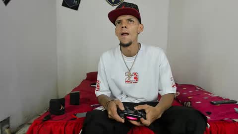 Snapshot of johan_and_antonella chatting on February 18, 4:58 am johan_and_antonella online show from February 18, 4:58 am