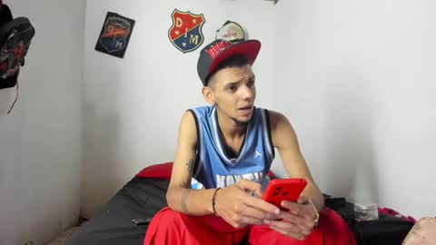 Snapshot of johan_and_antonella chatting on March 4, 11:22 pm johan_and_antonella online show from March 4, 11:22 pm