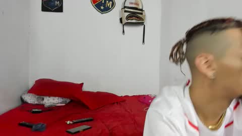 Snapshot of johan_and_antonella chatting on November 1, 3:19 am johan_and_antonella online show from November 1, 3:19 am