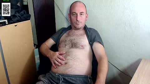 Snapshot of johanbarker chatting on December 9, 5:08 pm Johan online show from December 9, 5:08 pm