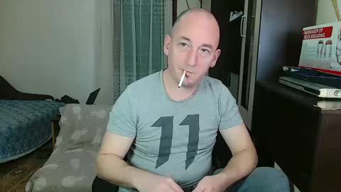 Snapshot of johanbarker chatting on January 13, 8:15 am Johan online show from January 13, 8:15 am