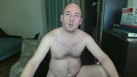 Snapshot of johanbarker chatting on January 17, 1:46 pm Johan online show from January 17, 1:46 pm