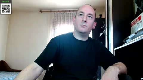 Snapshot of johanbarker chatting on January 23, 10:43 am Johan online show from January 23, 10:43 am