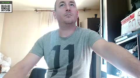 Snapshot of johanbarker chatting on January 27, 12:48 pm Johan online show from January 27, 12:48 pm