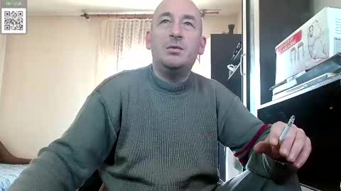 Snapshot of johanbarker chatting on March 6, 11:25 am Johan online show from March 6, 11:25 am