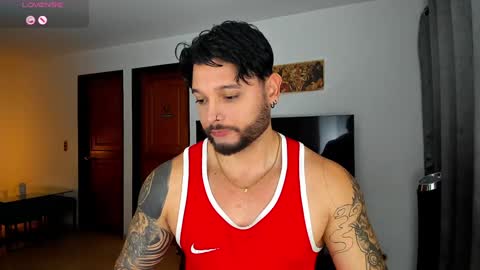 Snapshot of johatsu chatting on December 22, 11:09 pm King - online show from December 22, 11:09 pm