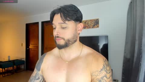 Snapshot of johatsu chatting on January 15, 2:06 am King - online show from January 15, 2:06 am