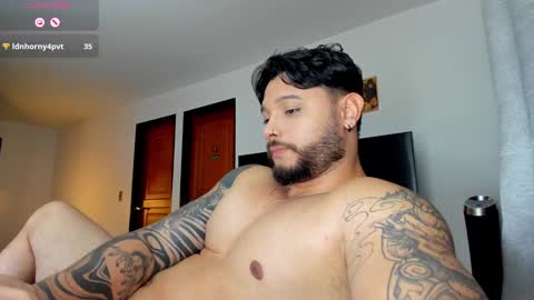 Snapshot of johatsu chatting on January 21, 3:15 am King - online show from January 21, 3:15 am