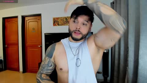 Snapshot of johatsu chatting on January 23, 11:15 pm King - online show from January 23, 11:15 pm