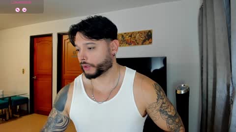 Snapshot of johatsu chatting on January 27, 12:43 am King - online show from January 27, 12:43 am