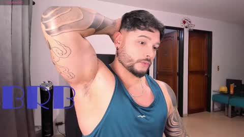 Snapshot of johatsu chatting on February 24, 10:14 pm King - online show from February 24, 10:14 pm