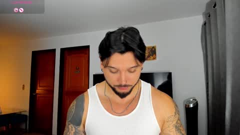 Snapshot of johatsu chatting on February 26, 12:05 am King - online show from February 26, 12:05 am