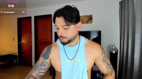 Snapshot of johatsu chatting on March 6, 10:47 pm King - online show from March 6, 10:47 pm