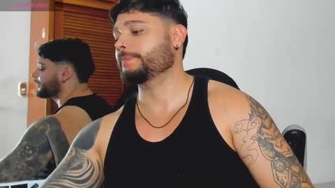 Snapshot of johatsu chatting on November 13, 11:47 pm King - online show from November 13, 11:47 pm