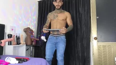 John  online show from March 9, 11:14 am