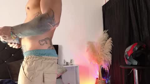 John  online show from November 4, 11:09 am