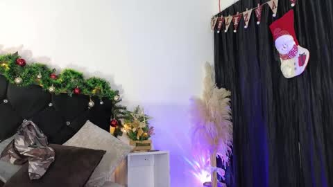 John  online show from November 22, 11:09 am