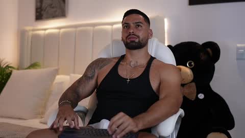 john online show from December 6, 11:36 pm