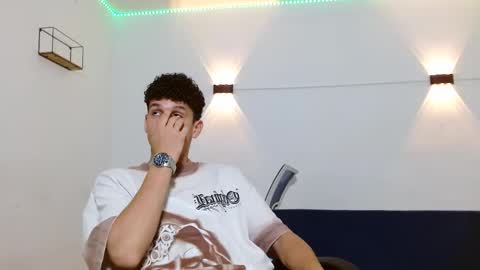 john_ssnow29 online show from October 9, 8:45 am