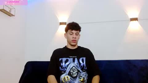 john_ssnow29 online show from October 15, 10:48 am