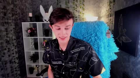 John online show from December 18, 5:00 pm