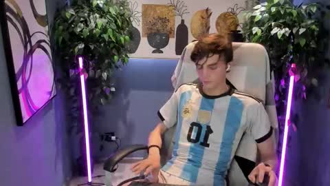 John online show from September 23, 7:55 am