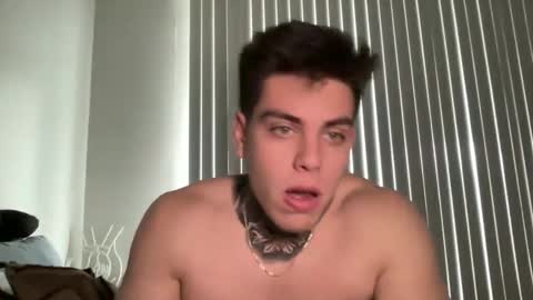 JAXX online show from December 3, 6:49 pm