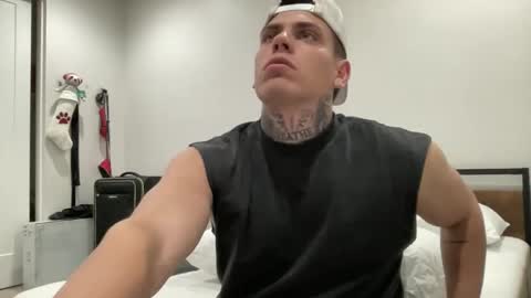 JAXX online show from December 22, 4:28 am