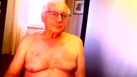 Snapshot of johnjohn6226623 chatting on January 18, 3:05 pm johnjohn6226 online show from January 18, 3:05 pm