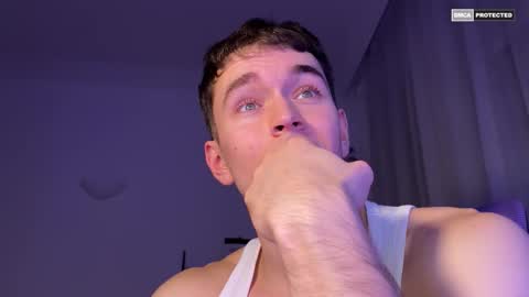 Snapshot of johnnnyhorny chatting on November 6, 9:26 pm Johnny online show from November 6, 9:26 pm