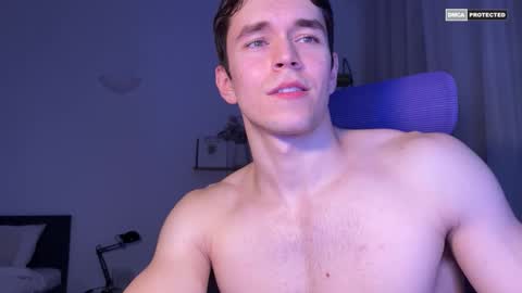 Snapshot of johnnnyhorny chatting on December 13, 10:26 pm Johnny online show from December 13, 10:26 pm