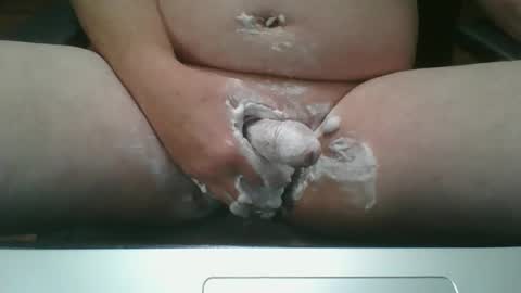 Snapshot of johnny972925 chatting on December 9, 12:08 pm johnny972925 online show from December 9, 12:08 pm