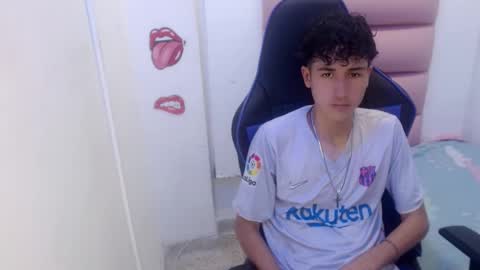 johnny_cagee online show from December 9, 3:29 am