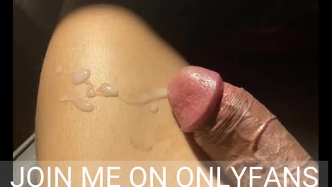 Snapshot of johnnyfun_xxx chatting on January 7, 4:29 am Johnnystrongarms online show from January 7, 4:29 am