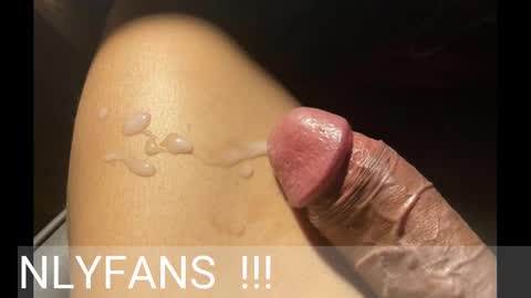 Snapshot of johnnyfun_xxx chatting on January 20, 3:37 am Johnnystrongarms online show from January 20, 3:37 am