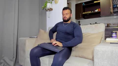 JOHNNY online show from December 11, 10:27 pm